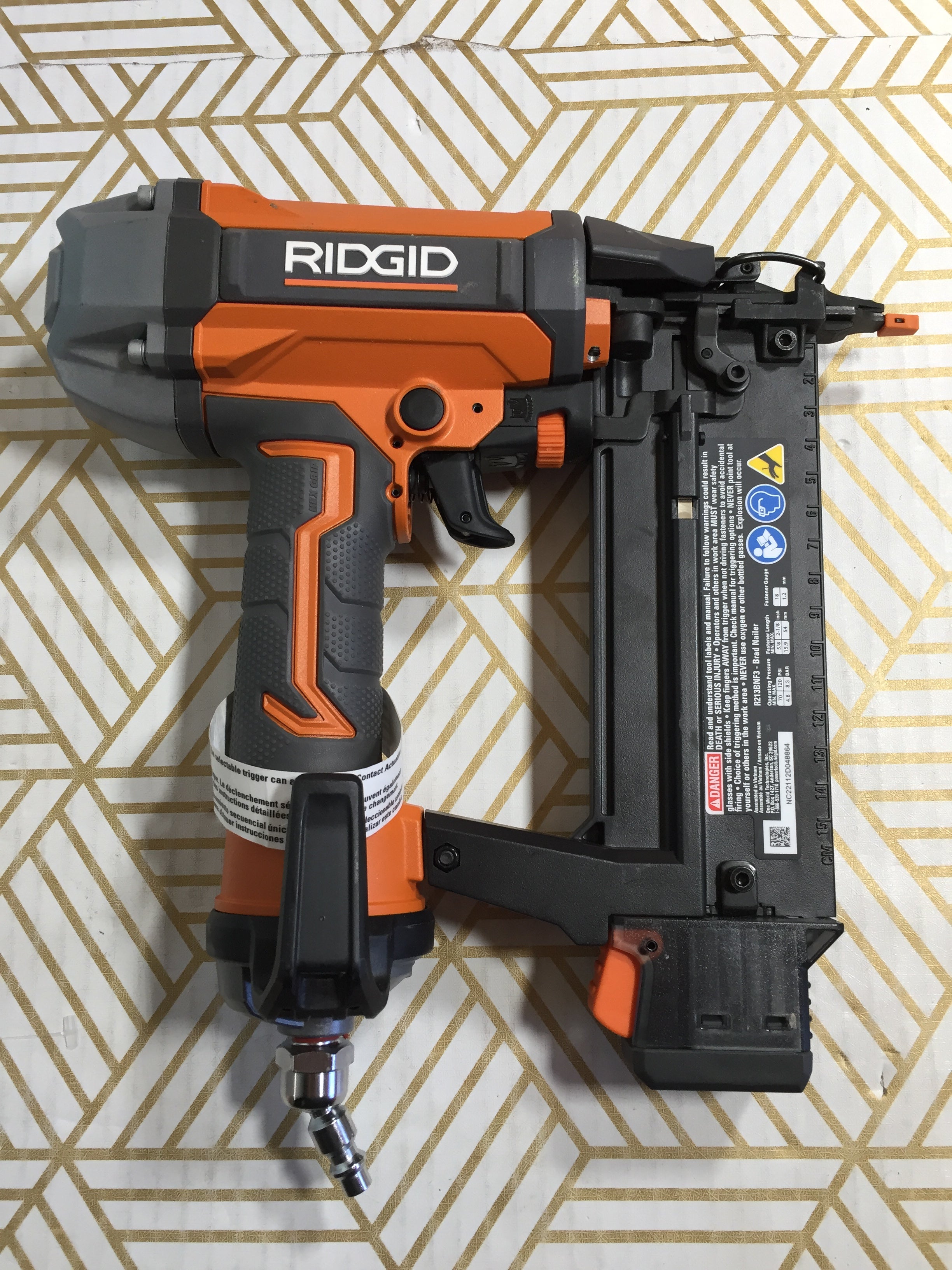 RIDGID Brad Nailer 18V | R13BNF3 18 Gauge | 2 - 1/8 in | FREE SHIPPING (7950543716590)